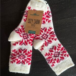 Northeast Cozy Cabin Women's Cream and Red Socks